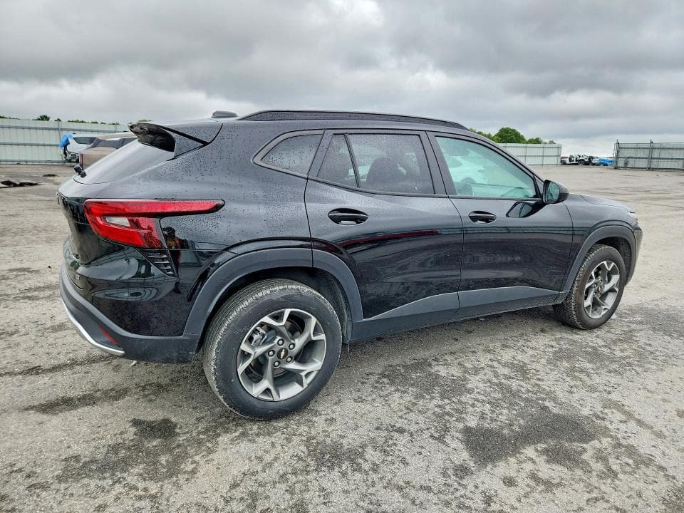 2025 CHEVROLET TRAX 1LT 3
