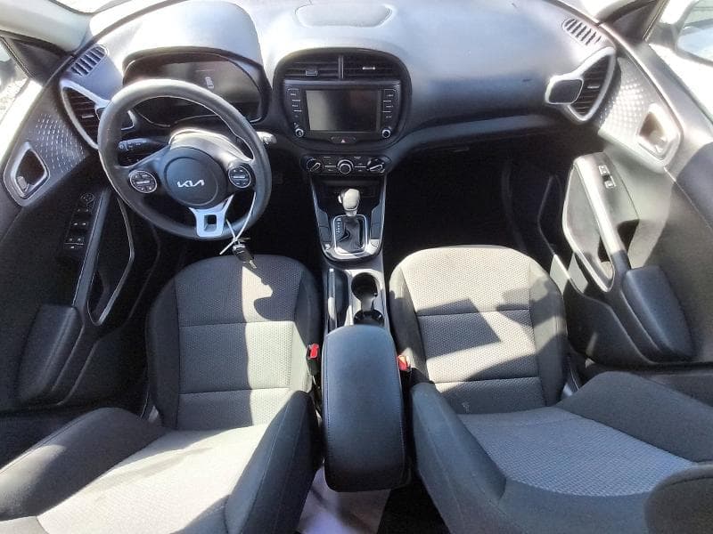 2023 KIA SOUL LX 8