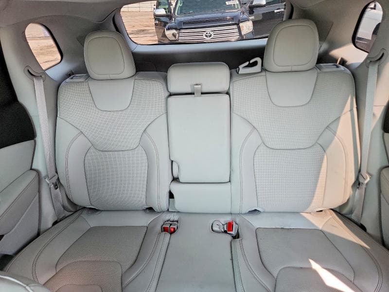 2022 JEEP CHEROKEE LATITUDE LUX 10