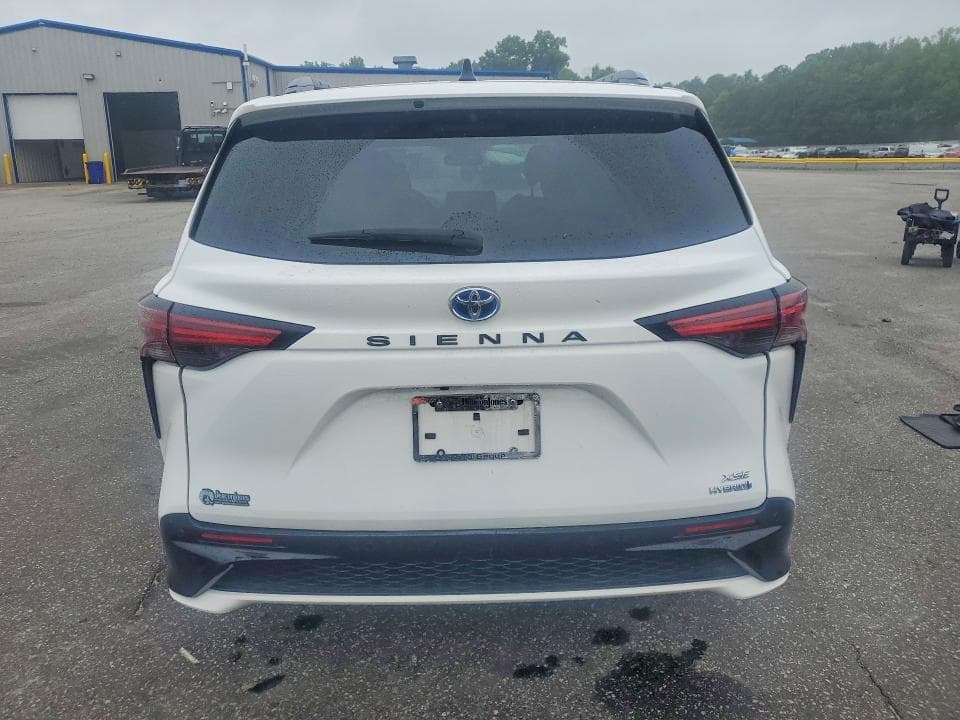 2023 TOYOTA SIENNA XSE 7-PASSENGER 6