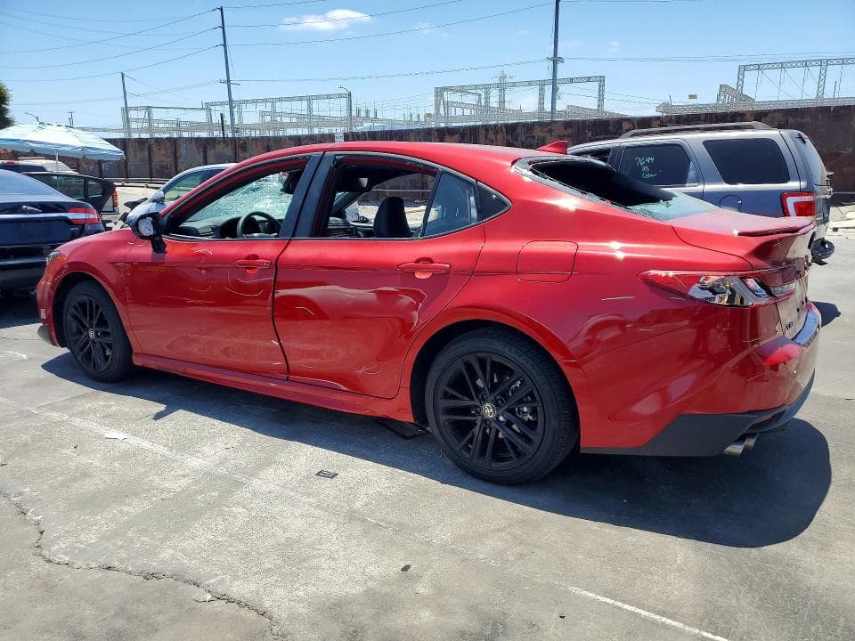 2025 TOYOTA CAMRY SE 2
