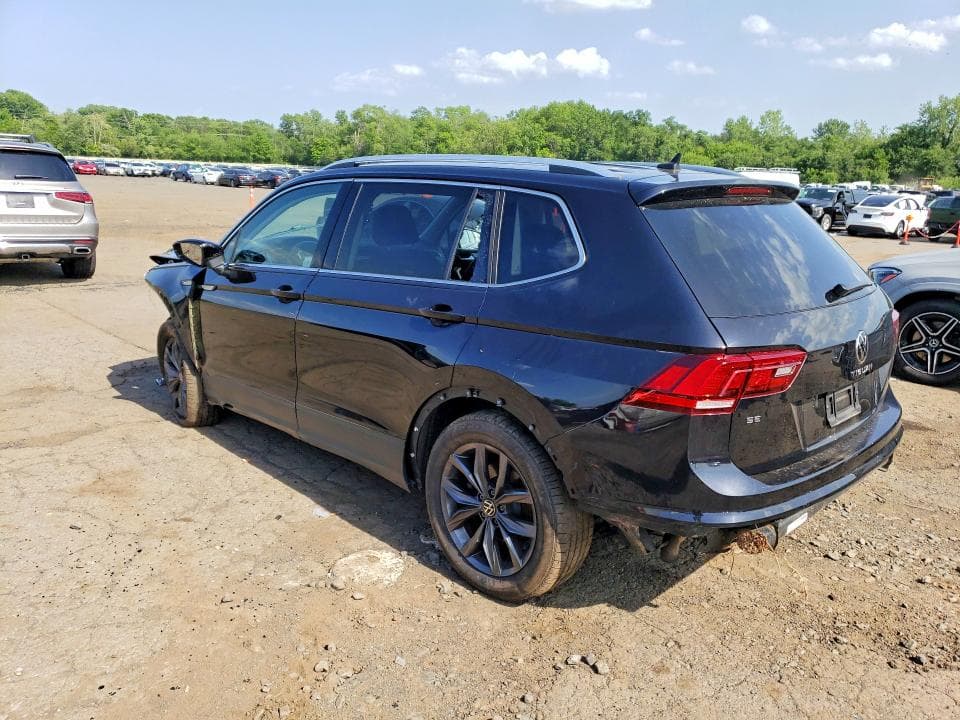 2022 VOLKSWAGEN TIGUAN SE 2