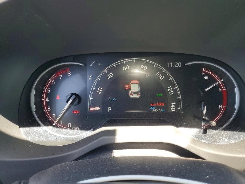 2023 TOYOTA RAV4 XLE 9