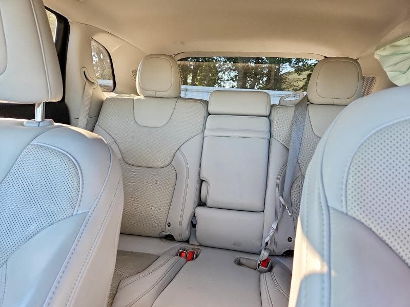 2019 JEEP CHEROKEE LIMITED 10