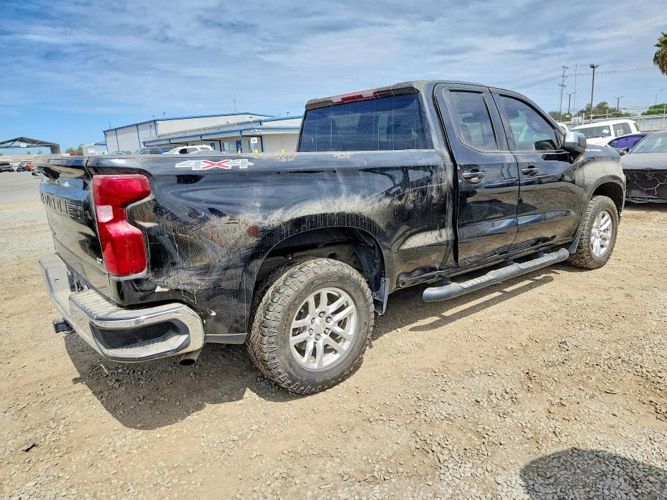 2020 CHEVROLET SILVERADO K1500 LT 3