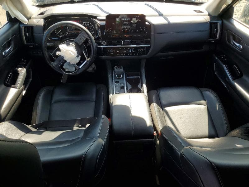 2024 NISSAN PATHFINDER SL 8