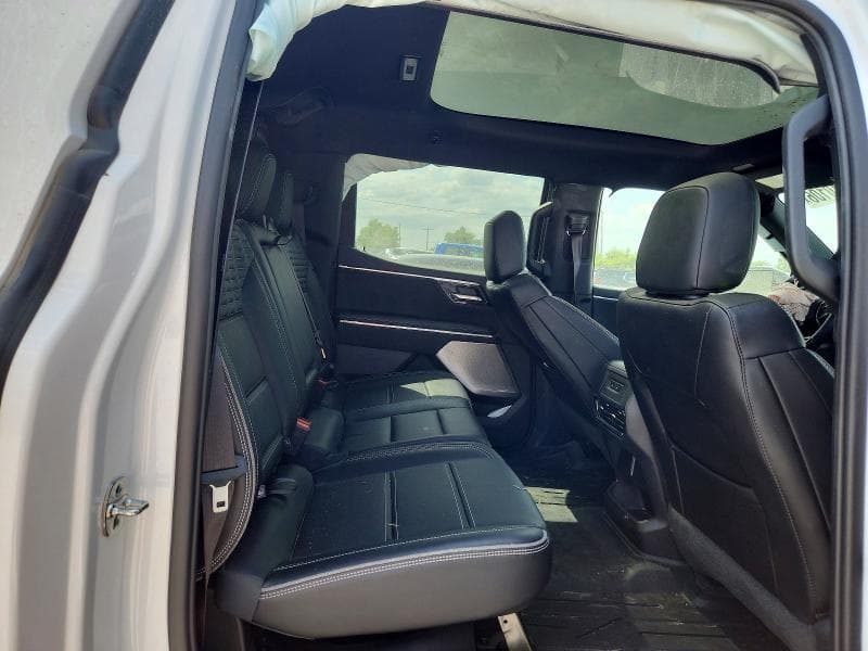 2025 GMC SIERRA DENALI 10