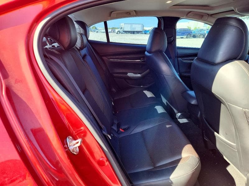 2019 MAZDA 3 PREMIUM 10