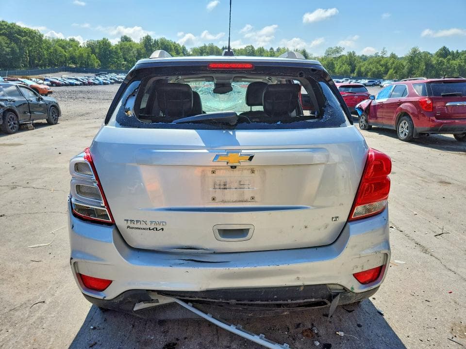 2018 CHEVROLET TRAX 1LT 6