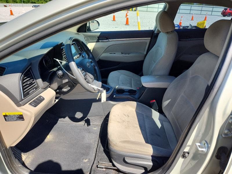 2017 HYUNDAI ELANTRA SE 7