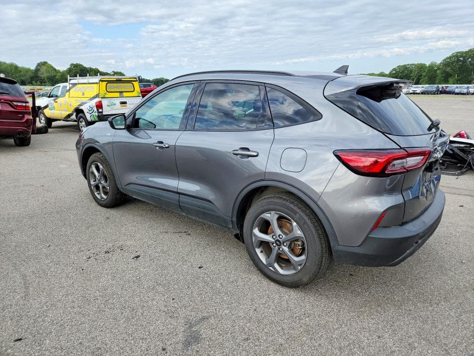2026 FORD ESCAPE ST LINE 2