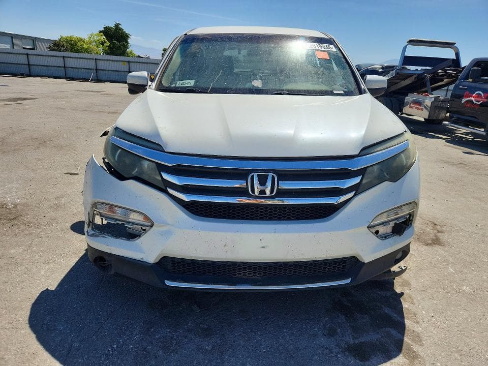 2017 HONDA PILOT EX 5