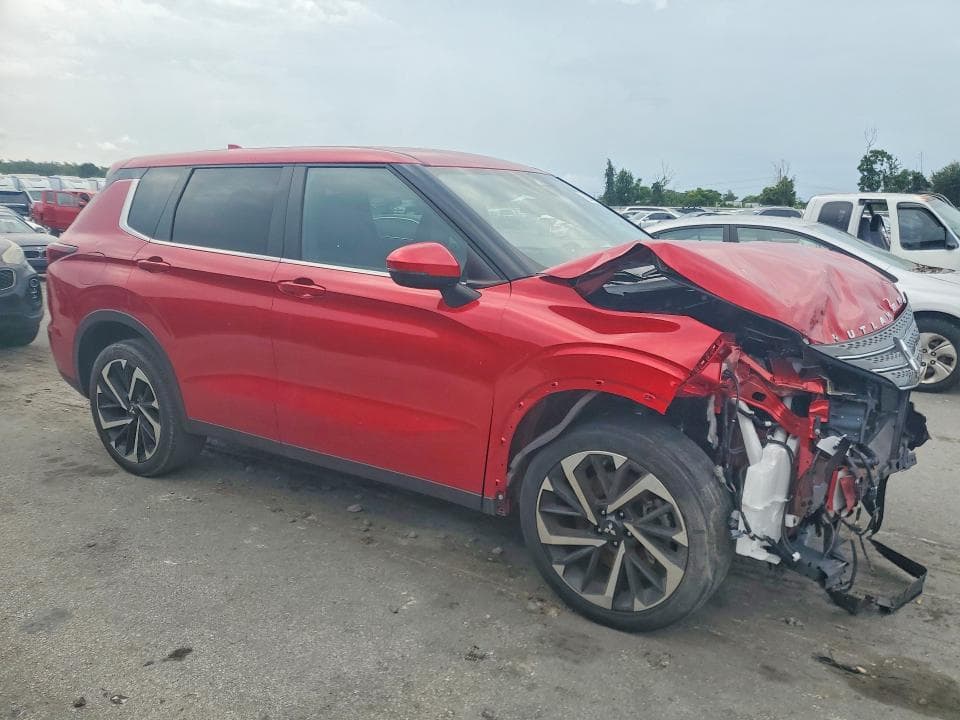 2023 MITSUBISHI OUTLANDER SE 4