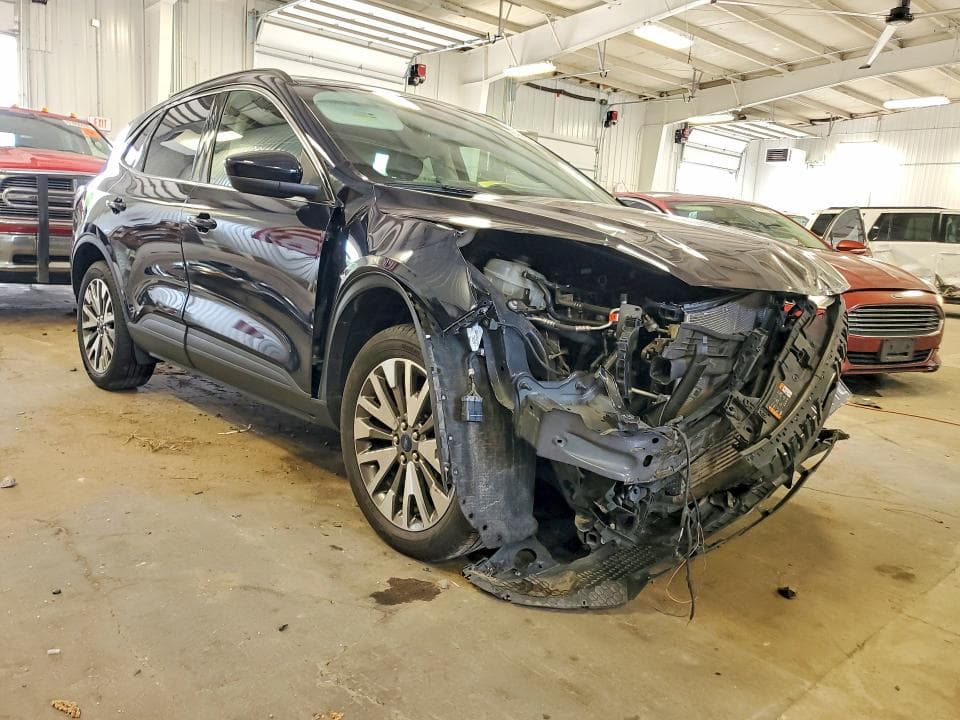 2021 FORD ESCAPE TITANIUM 4