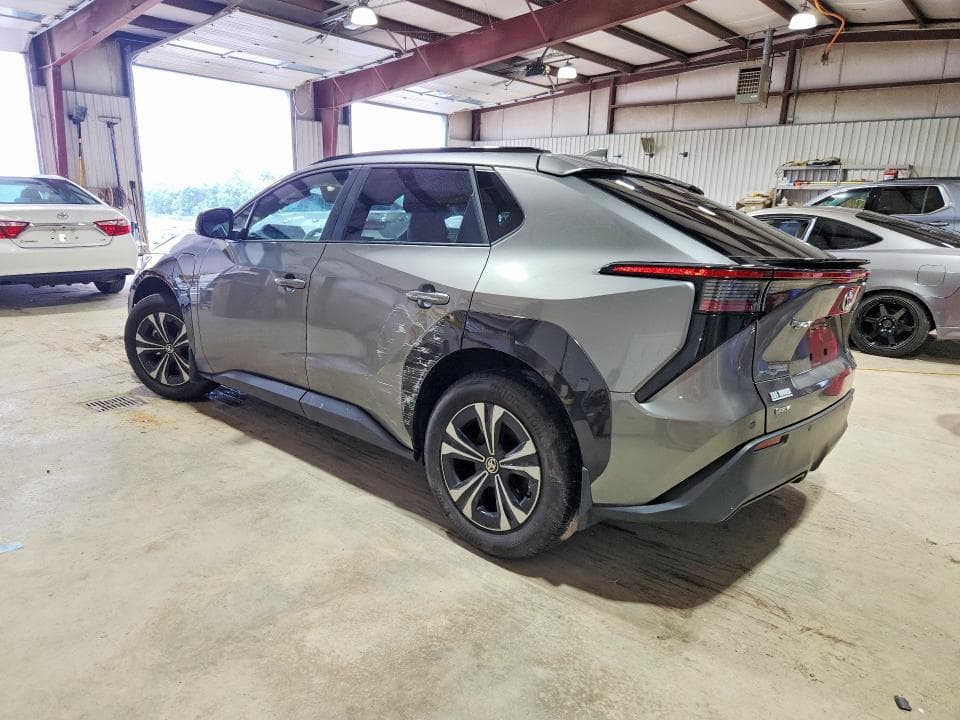 2025 TOYOTA BZ4X XLE 2