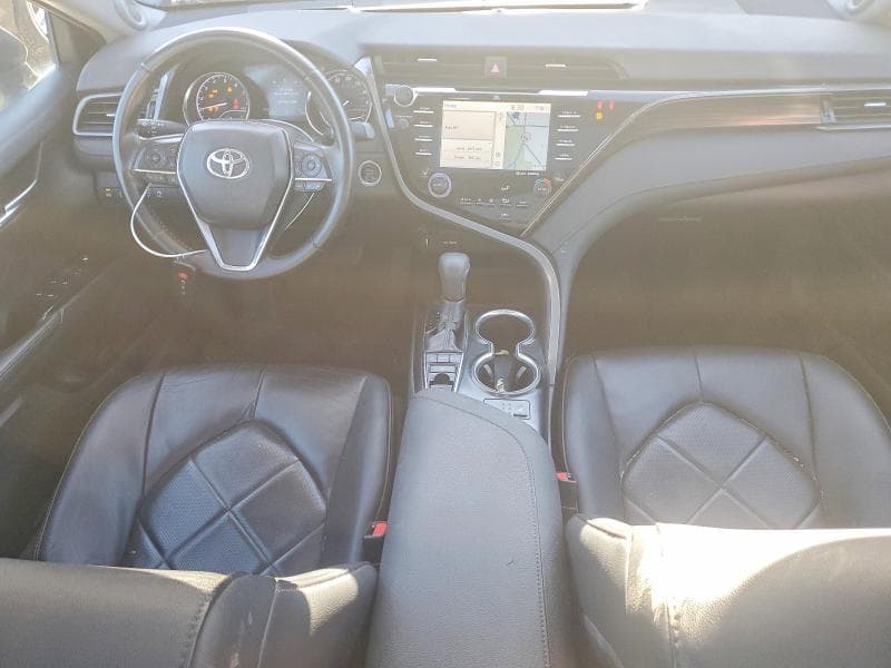 2019 TOYOTA CAMRY XLE V6 8