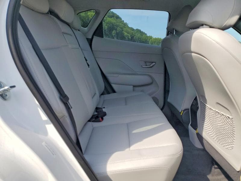 2026 HYUNDAI KONA SEL PREMIUM 11
