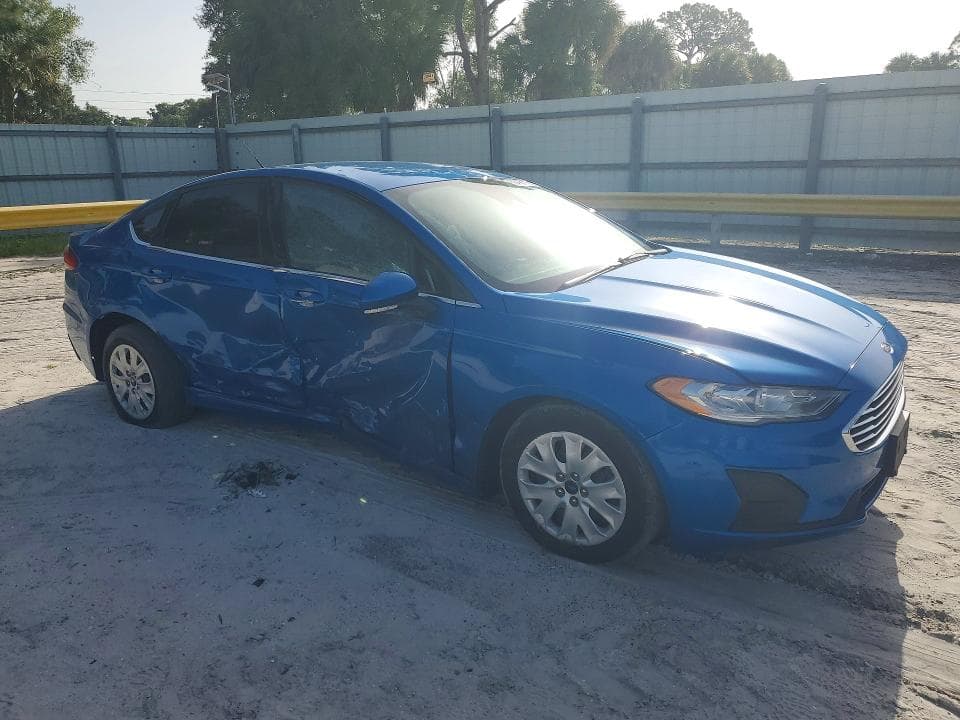 2019 FORD FUSION S 4