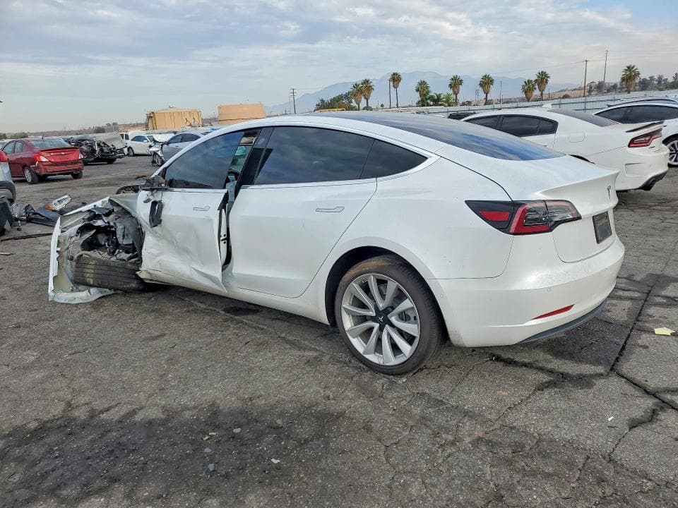 2020 TESLA MODEL 3 2