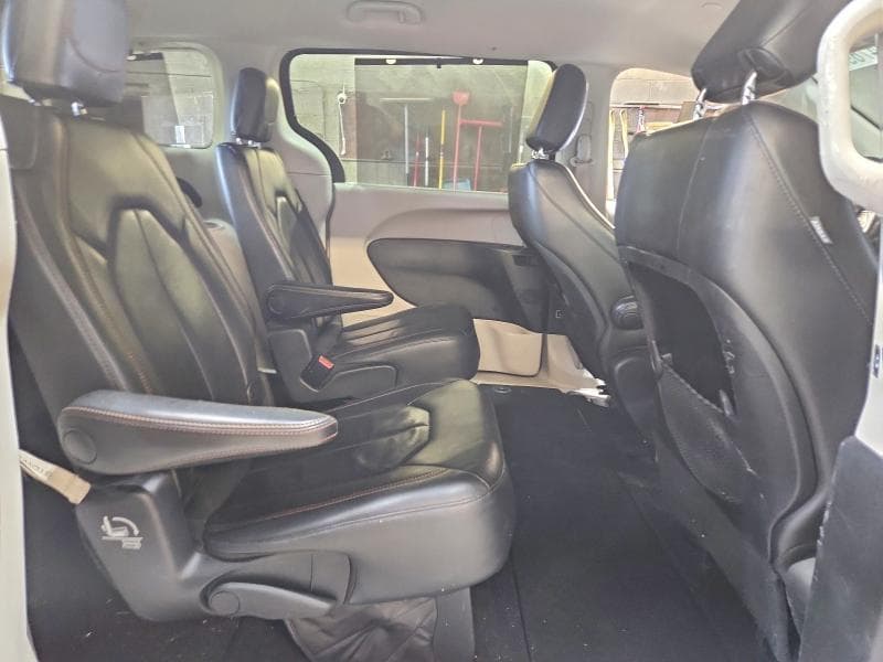 2019 CHRYSLER PACIFICA TOURING L 11