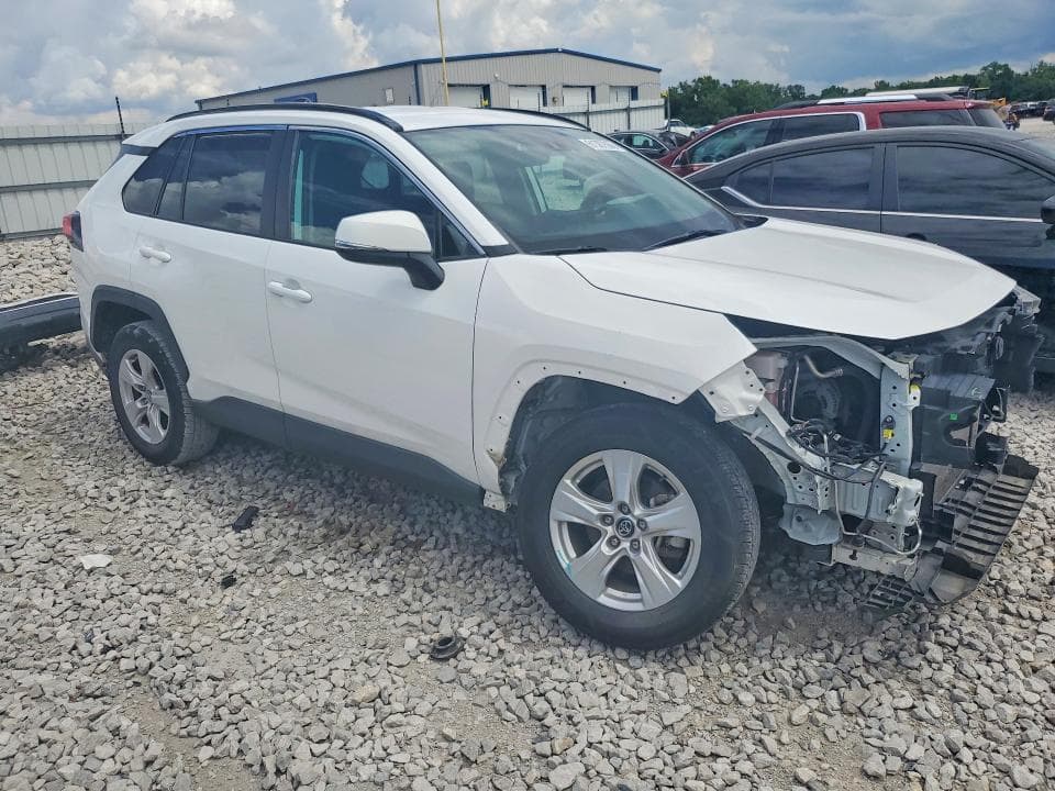 2020 TOYOTA RAV4 XLE 4