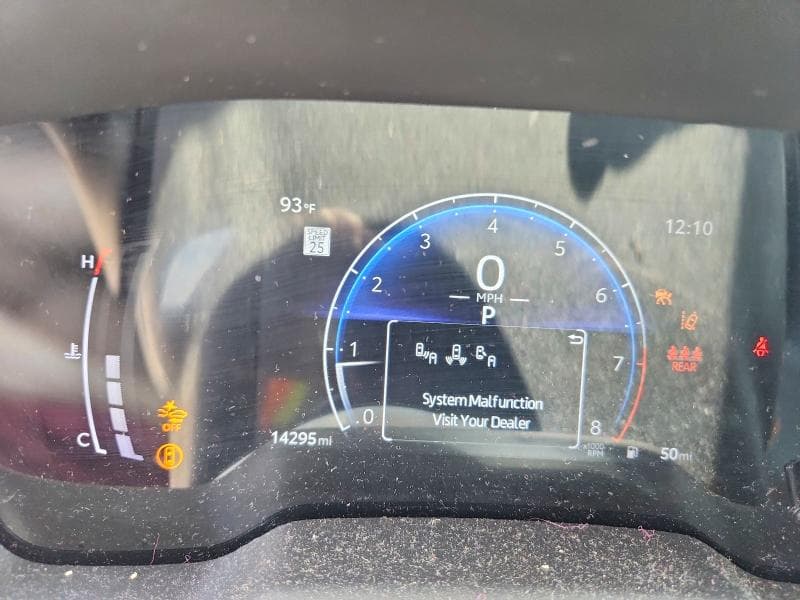 2026 TOYOTA COROLLA LE 9