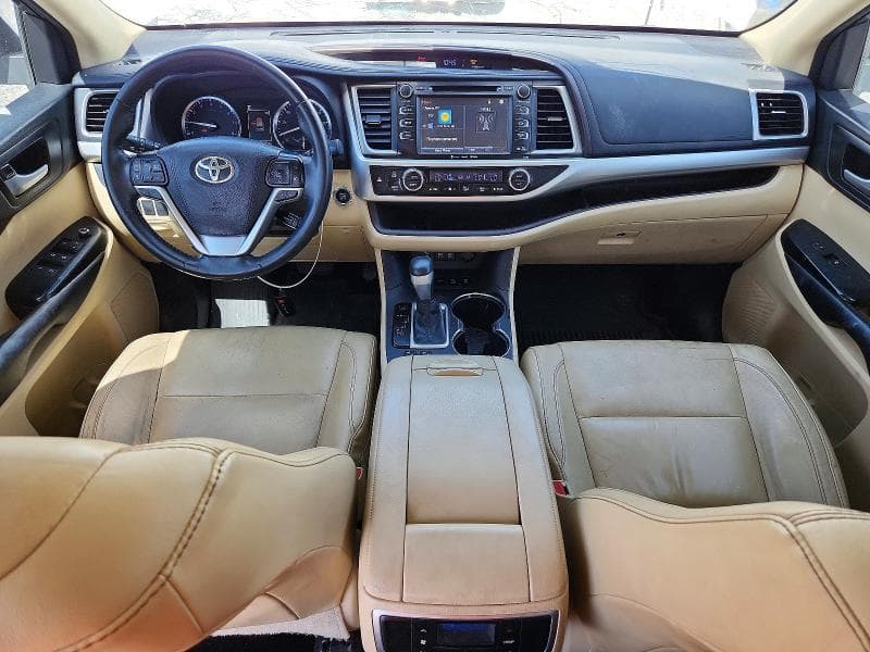 2018 TOYOTA HIGHLANDER XLE 8