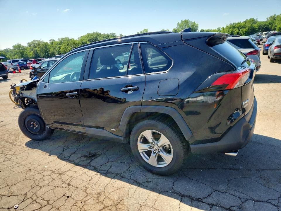 2024 TOYOTA RAV4 HYBRID XLE 2