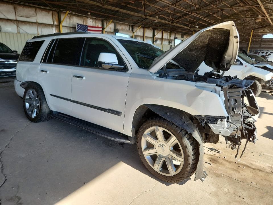 2017 CADILLAC ESCALADE LUXURY 4