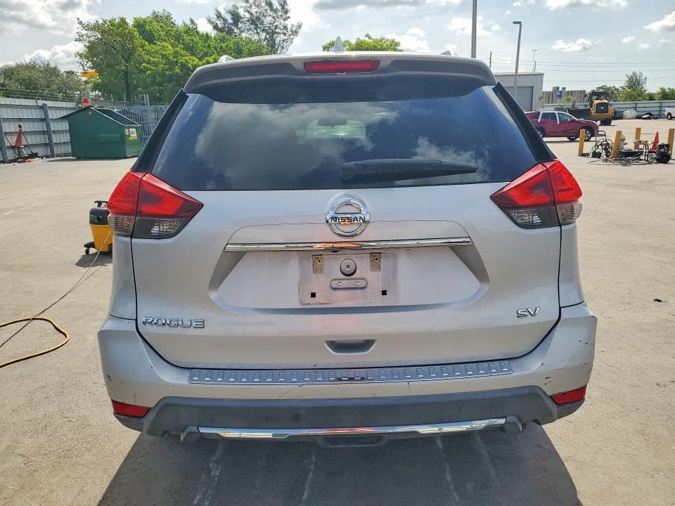 2017 NISSAN ROGUE SV 6