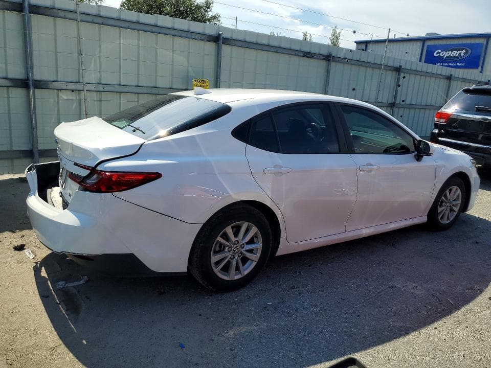 2025 TOYOTA CAMRY LE 3