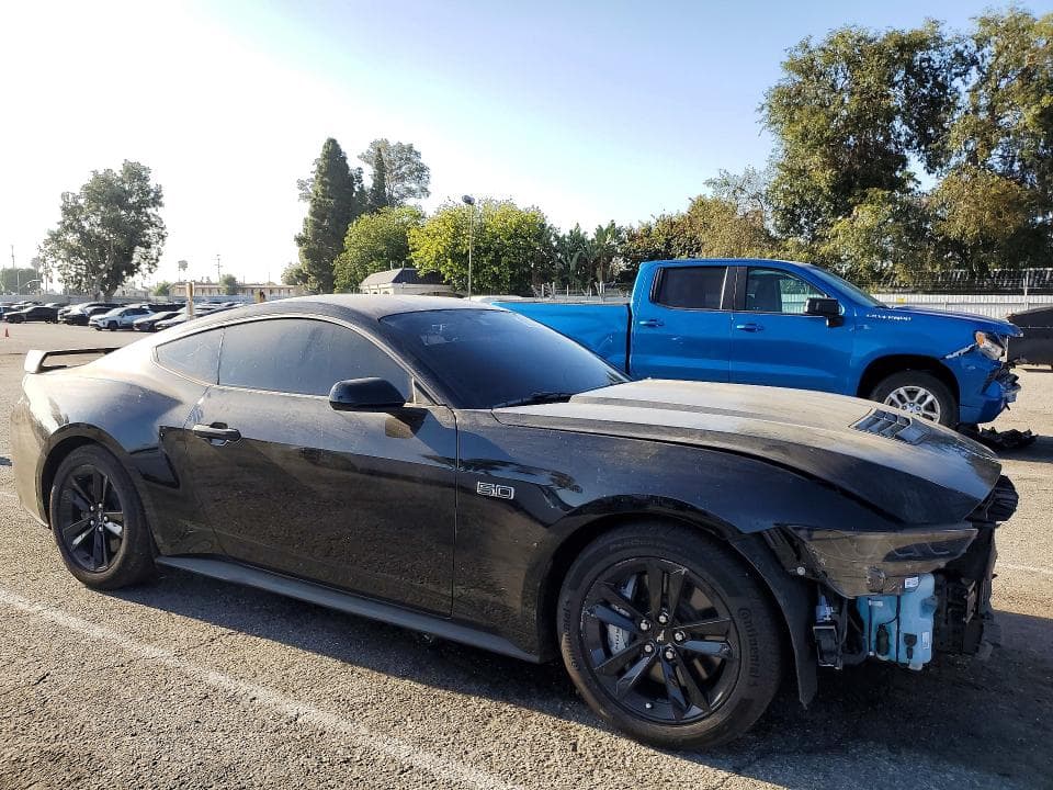 2025 FORD MUSTANG GT 4