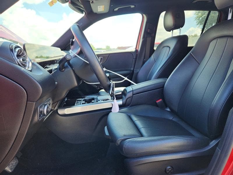 2020 MERCEDES-BENZ GLB 250 7