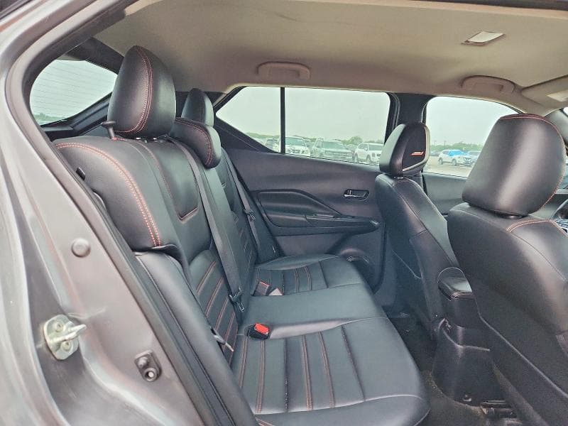 2020 NISSAN KICKS SR 10
