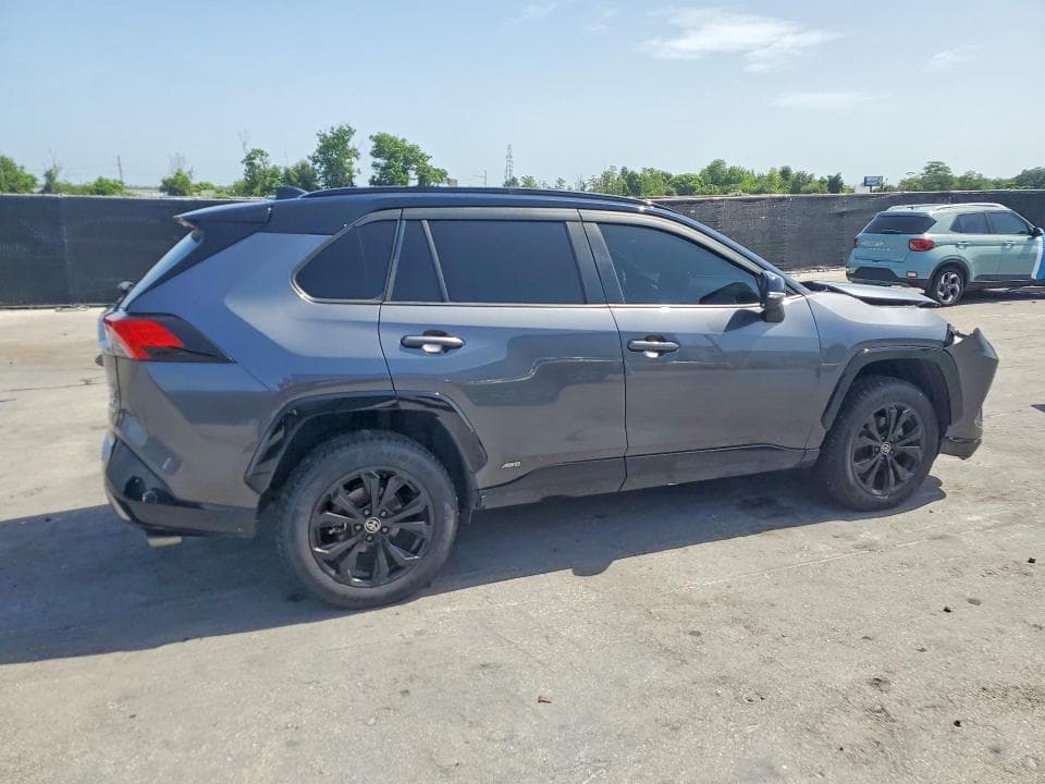 2022 TOYOTA RAV4 XSE 3
