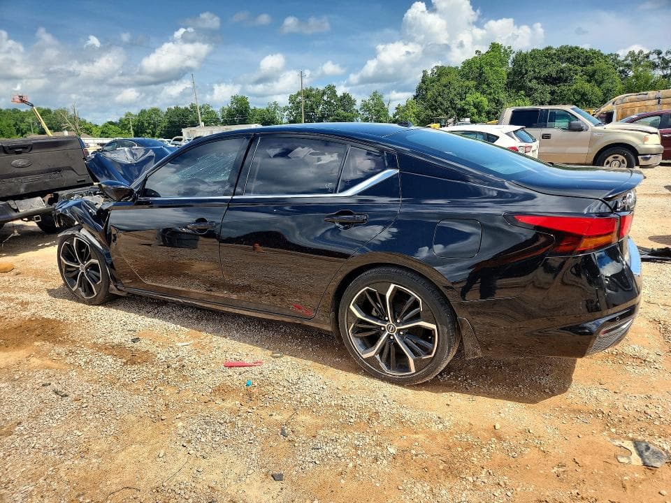 2023 NISSAN ALTIMA SR 2