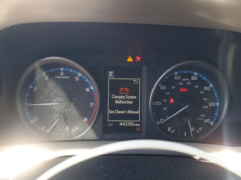 2018 TOYOTA RAV4 LE 9