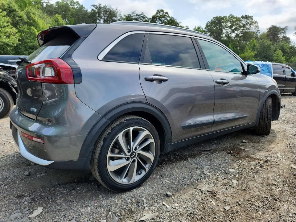2017 KIA NIRO EX TOURING 3