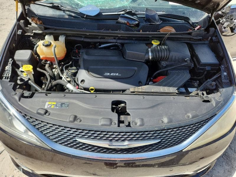 2017 CHRYSLER PACIFICA TOURING L PLUS 12