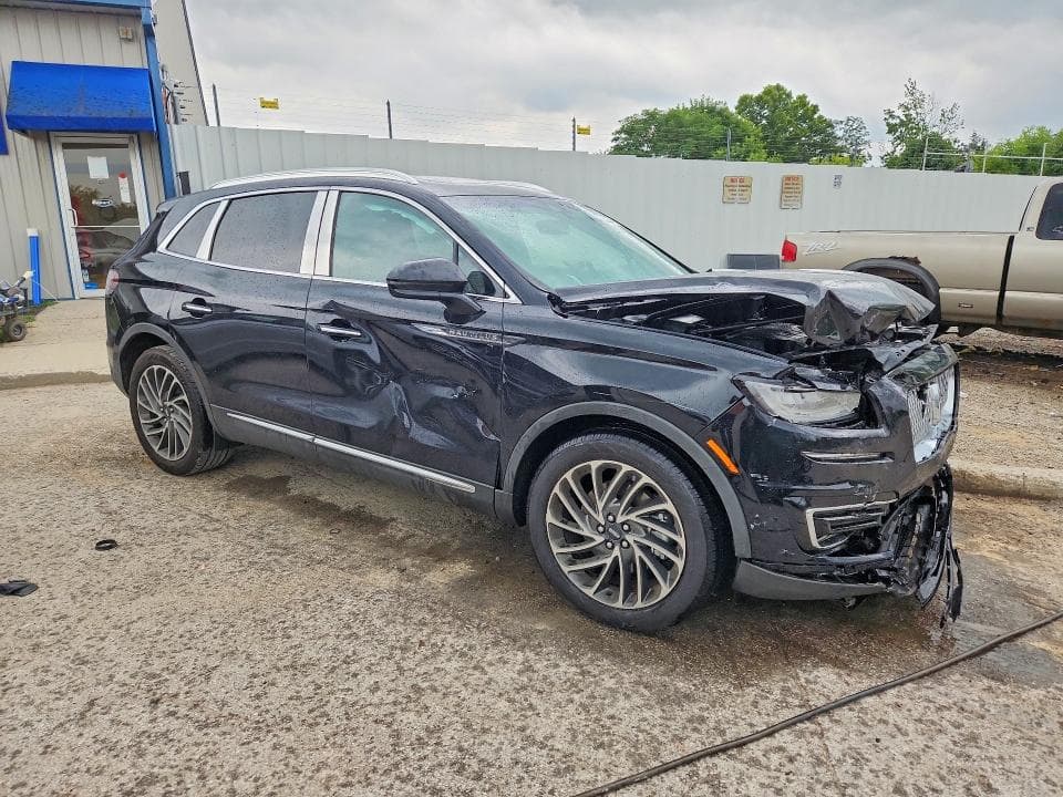 2020 LINCOLN NAUTILUS RESERVE 4
