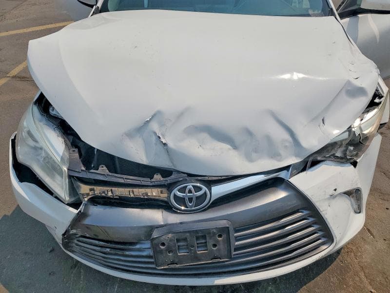 2017 TOYOTA CAMRY LE 11
