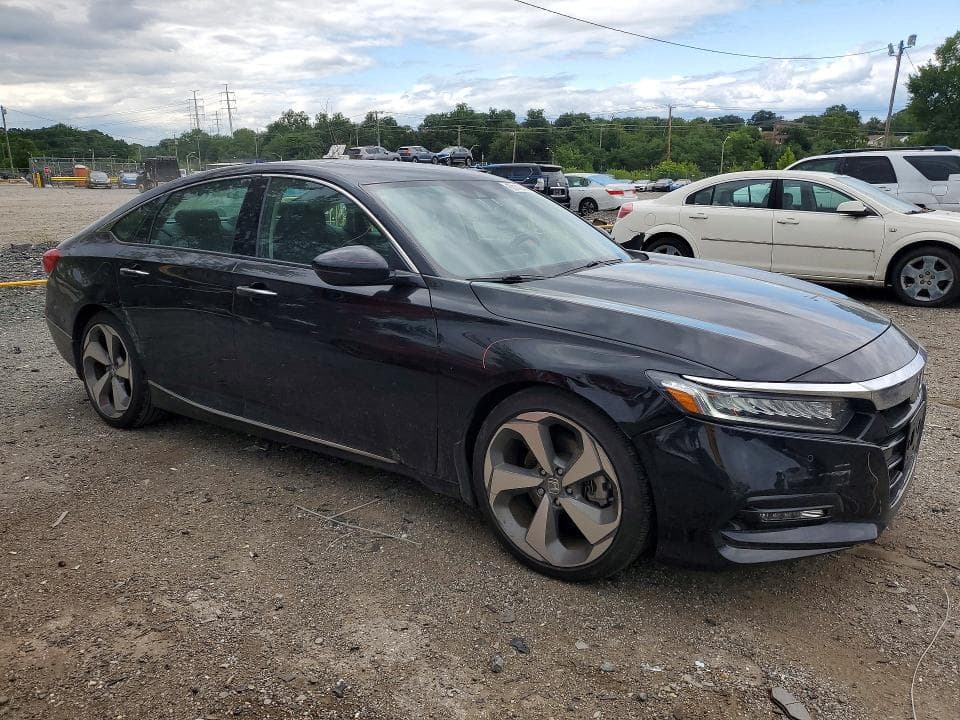 2018 HONDA ACCORD TOURING 4