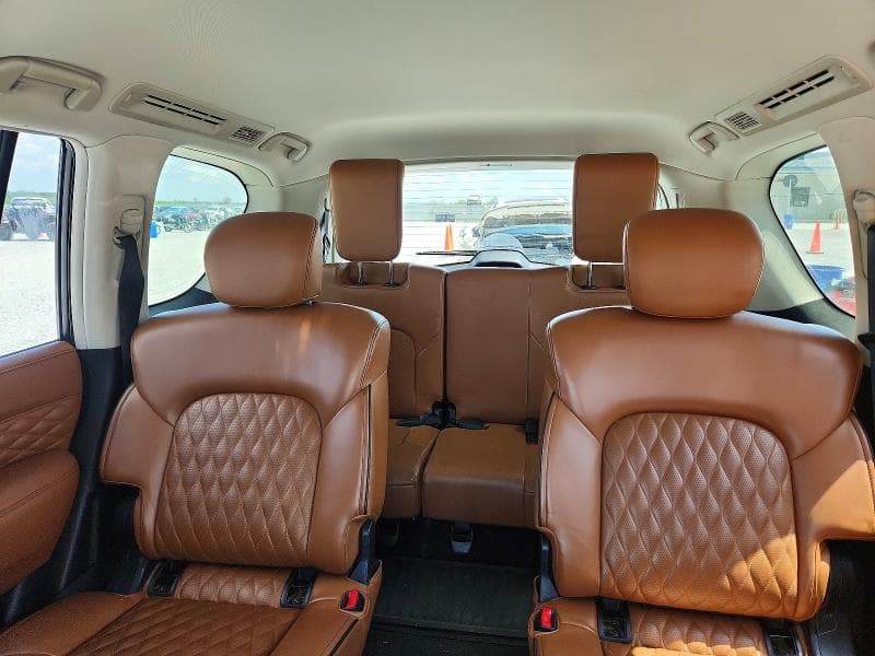 2019 INFINITI QX80 LUXE 10