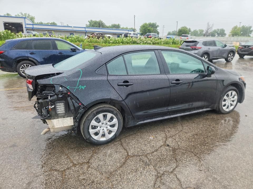 2026 TOYOTA COROLLA LE 3