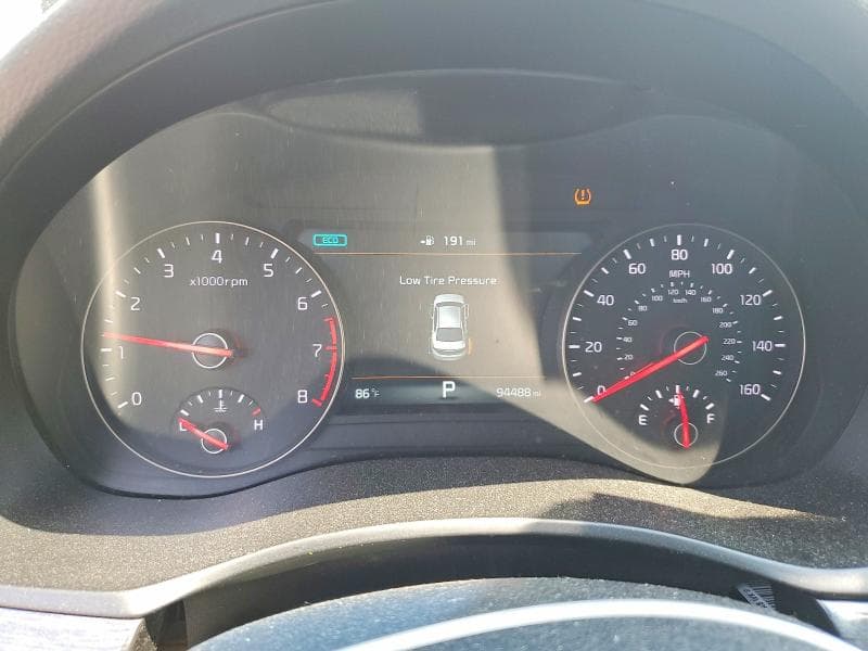 2017 KIA CADENZA LIMITED 9