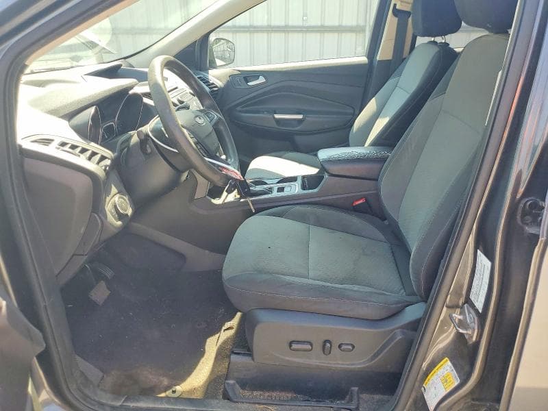 2017 FORD ESCAPE SE 7