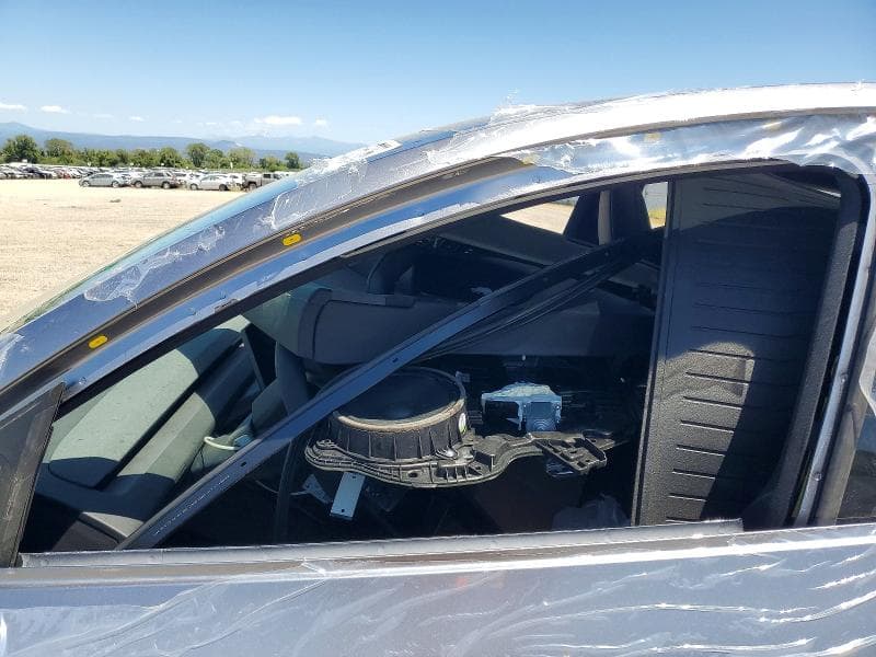 2026 TESLA MODEL Y 7