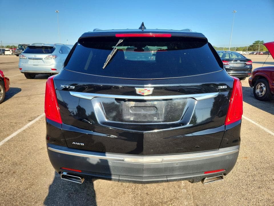 2017 CADILLAC XT5 LUXURY 6