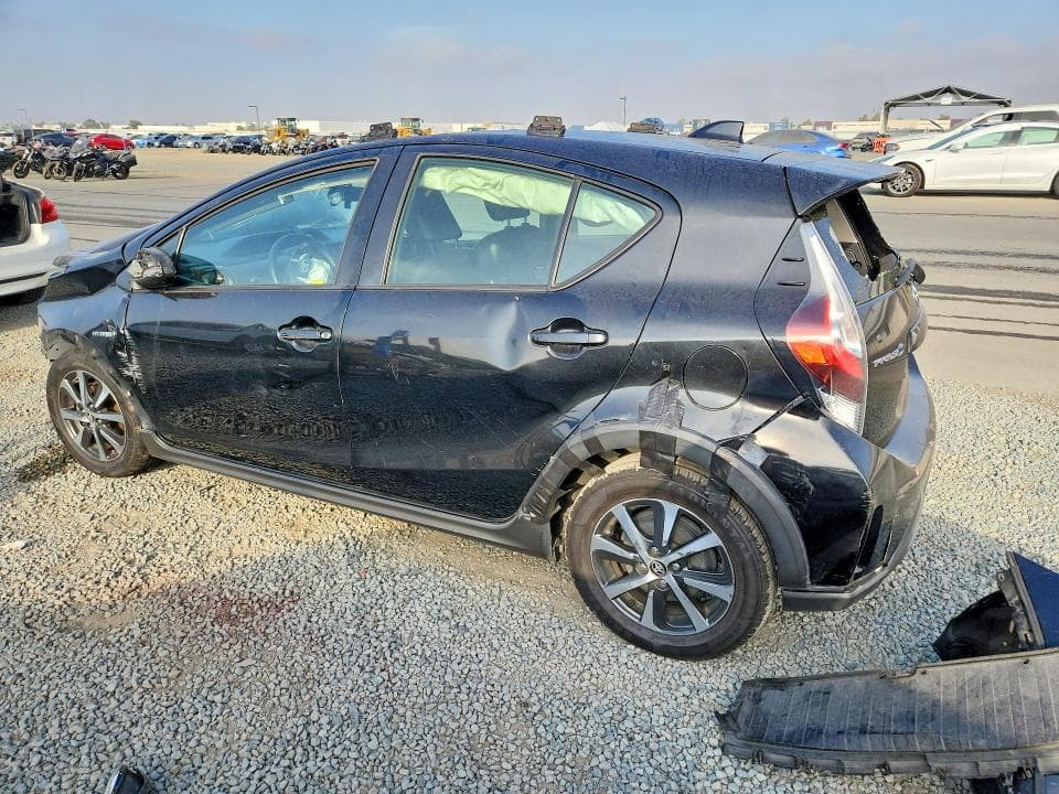 2018 TOYOTA PRIUS C FOUR 2