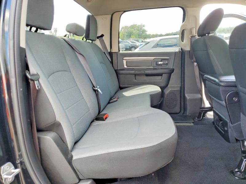 2021 RAM 1500 CLASSIC SLT 10